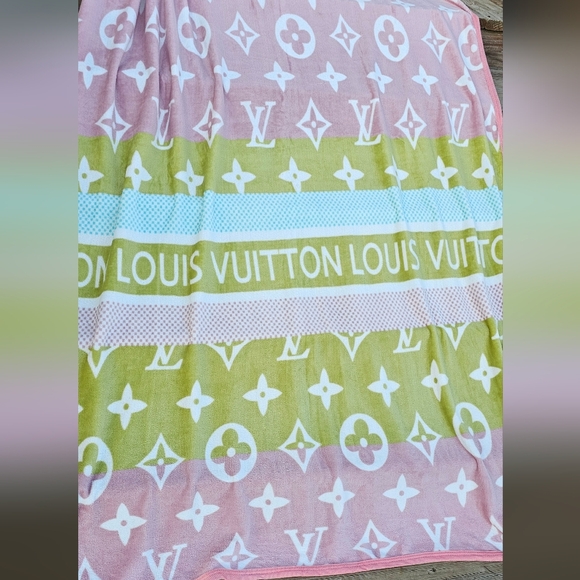 Oversized Throw Blanket